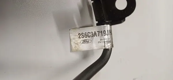 Mangueira de direção assistida Ford Fiesta MK6 02-08 1.4 16V image 4