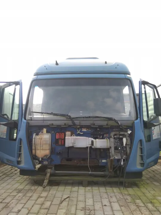 Iveco OE Sleeper Cab for Eurocargo 120E - Used image 2