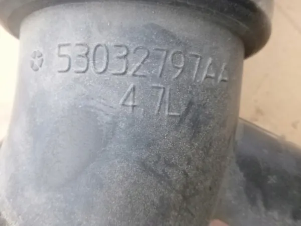 OEM 53032797AA Dodge Durango 4.7 Boîtier Résonateur image 3