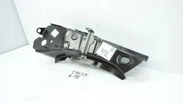 Renfort de montage d'aile avant droit OEM 8501.W1 image 3