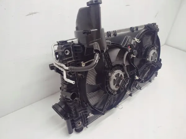Chłodnice Automat Opel Insignia A 2.0 CDTI 13241736 Pas Przód Wentylator image 3