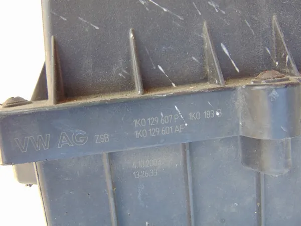 Ilmansuodattimen Kotelo Audi A3 8P 1.9TDI image 7