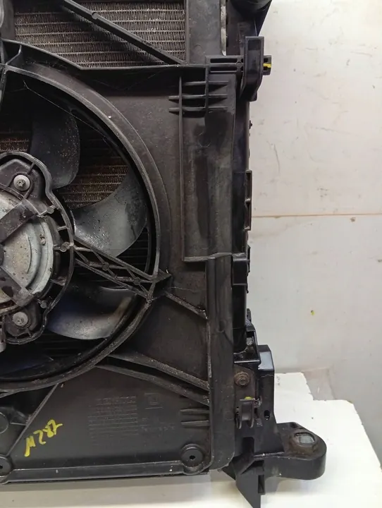 Radiador de Agua OPEL VIVARO B TRAFIC III OEM image 9