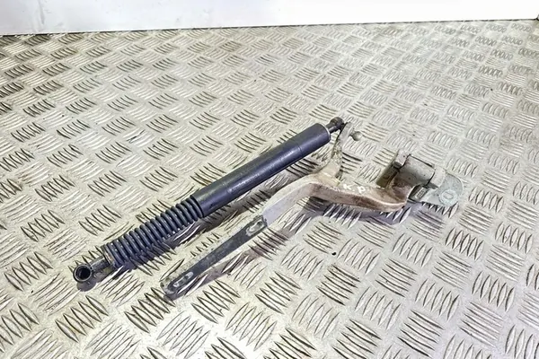 Vasen tavaratilan aktuaattori MERCEDES-BENZ E (W211) A2119801164 image 2