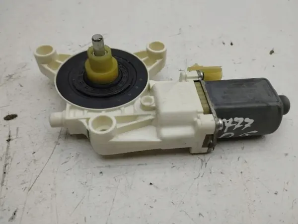 Régulateur vitre arrière Chrysler Town Country OEM 3018076D image 3