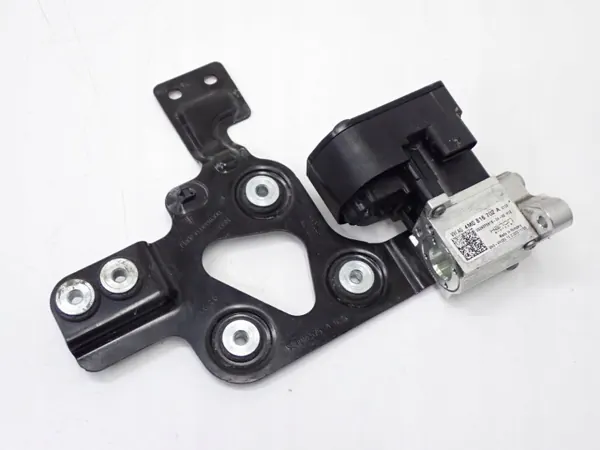OEM 4M0816702A AC Expansionsventil für Porsche Taycan image 2