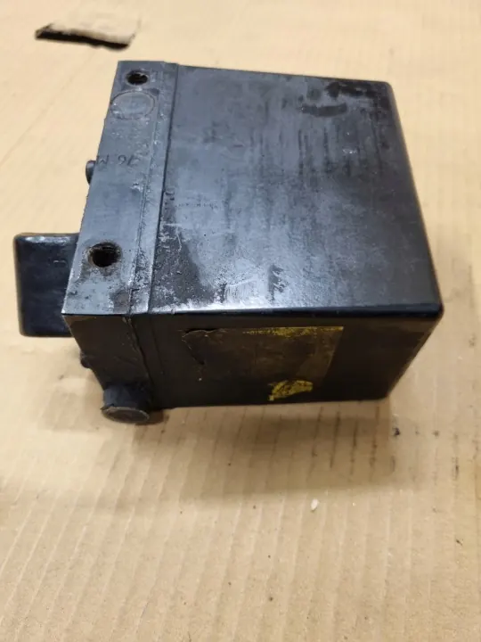 Bomba elevação cabina DAF XF OEM 1450903 - Usado image 4