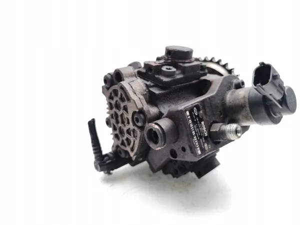 Bomba de inyección Hyundai OEM 33100-2A410 Usada image 4