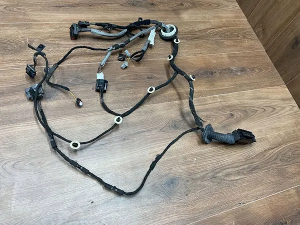 Vänster Bakdörrskabel OEM M8A214633BB image 3
