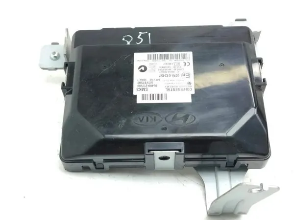 Unidad central de cierre Hyundai Santa Fe 2013 OEM 97RI012457 image 8