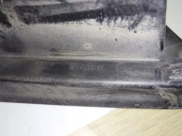 Grille inférieure droite de pare-chocs avant BMW M4 F82 51118054302 OEM image 3