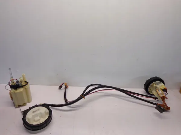 Mercedes bränslepump OEM 2034702394 för C W203 3.0 V6 image 2