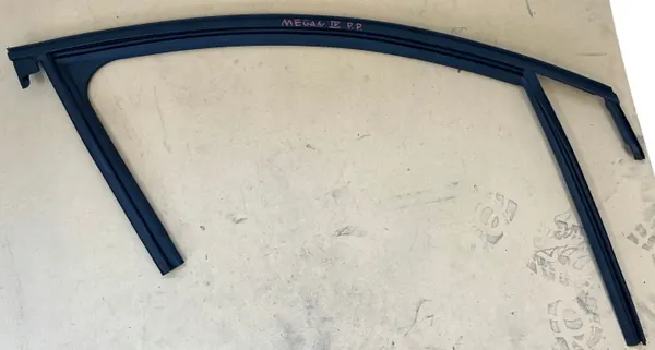 Junta Puerta Delantera Derecha OEM 803312944R Renault Megane IV image 2