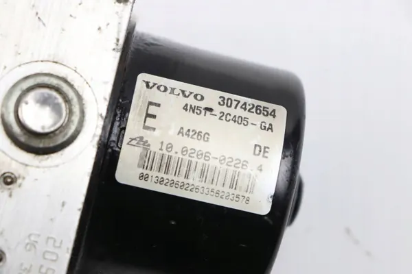 Pompe ABS d'occasion OEM 30742654 pour Volvo C30 image 4