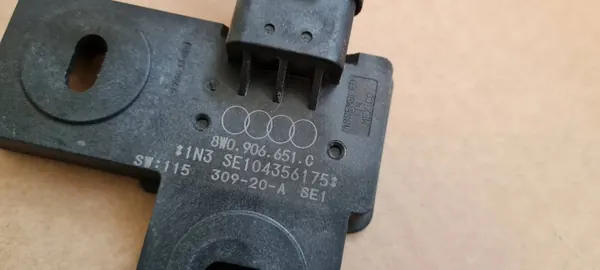 Brandstofleksensor OEM 8W0906651C voor Audi S5 8W image 3