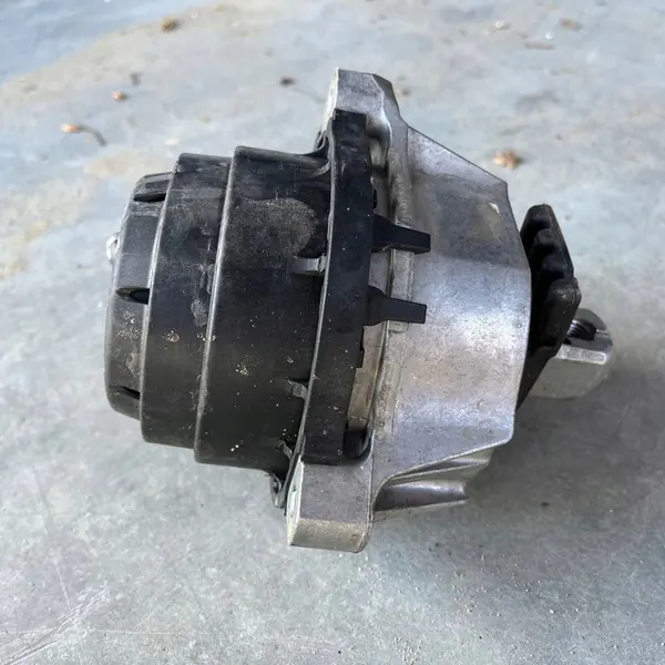 Motorsteun BMW X5 G05 2021 OEM 22118482772 image 3