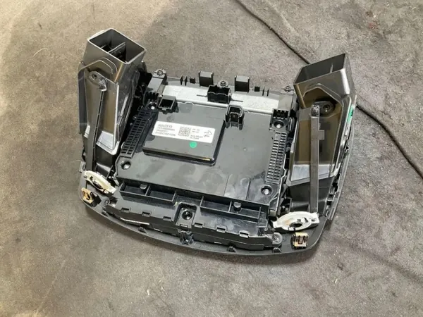 Pantalla de navegación OEM 90802618 para Opel Insignia A 2016 image 4