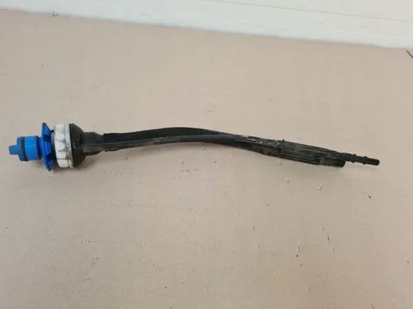 Tubo de llenado AdBlue OEM L30849DC para Ford Transit MK8 image 3