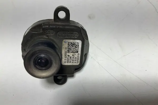 Etukamera BMW 5 (F10) 2012 image 4