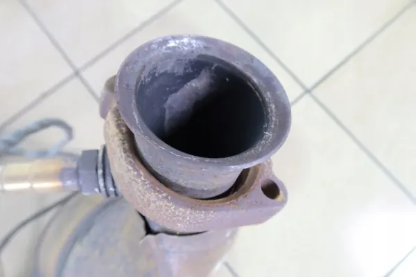 Catalyseur Mercedes CLK W209 OEM 2114906336 image 9