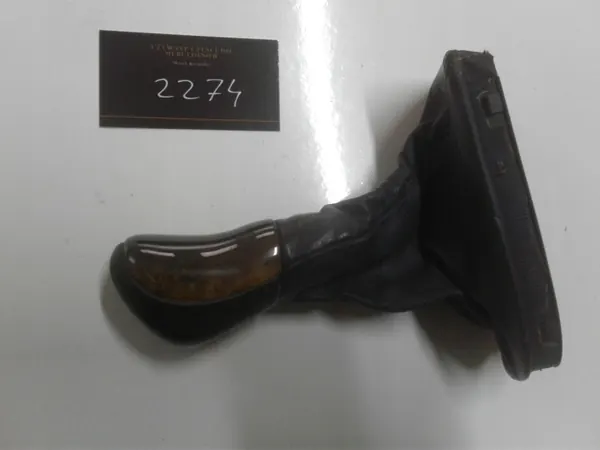 Pomo de cambio de marchas OEM 2112673510 - Usado image 2