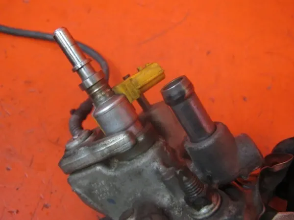 TRAFIC II 2.0 DCI M9R630 VIVARO PRIMASTAR ADBLUE Injector image 5