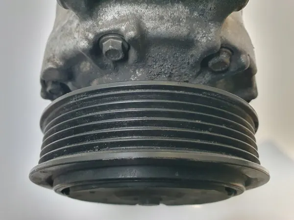 Ilmastointikompressori VW Golf V 1.4 TSI 1K0820859C image 6