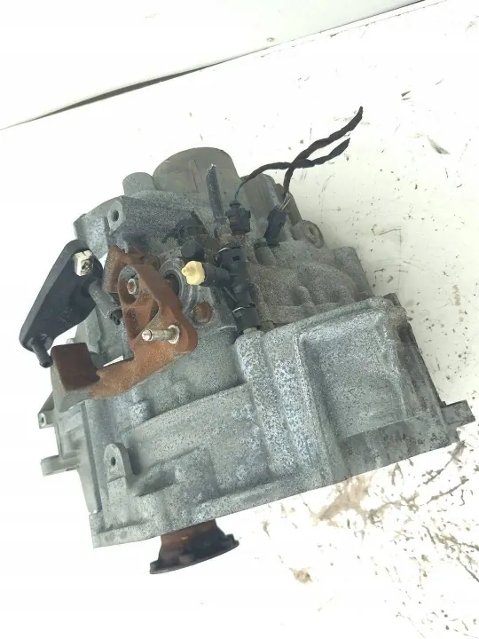 Boîte manuelle VW Passat B7 2.0 TDI 140ch 10-14 OEM WAH42443 image 3