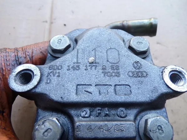 Bomba da direção assistida Audi A2 A4 A6 Passat B5 1.9 TDI 8DO145177Q image 3