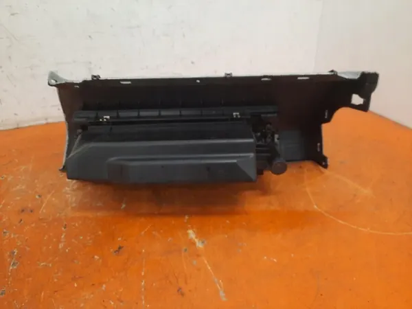 MERCEDES-BENZ CLK 200K C208 97-99 Handschoenenkast A2086800291 image 6