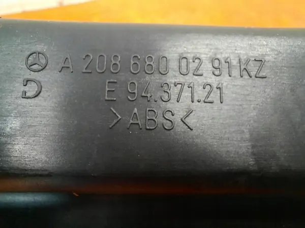 MERCEDES-BENZ CLK 200K C208 97-99 Handschoenenkast A2086800291 image 8