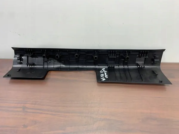 Protège-bas de porte Mitsubishi Outlander IV OEM 7656A358ZZ image 4