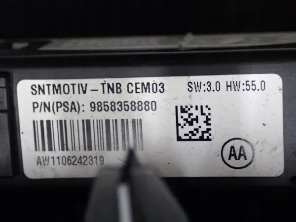 OEM 9858358880 Plafonnier pour Opel Corsa F image 3