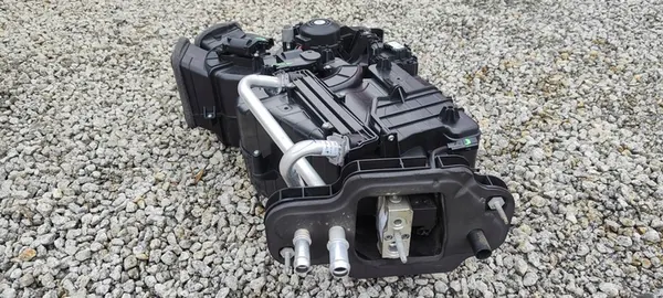 FORD EXPLORER 2019-2023 Calefacción Trasera Completa image 4