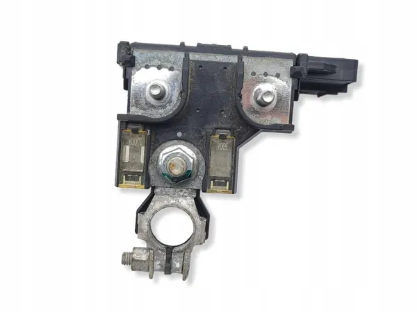 Nissan Juke II F16 Pyroteknisk klämma OEM AMD232531 image 4