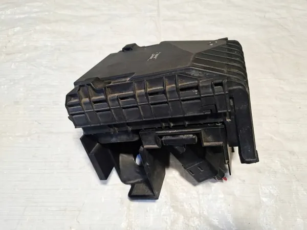 Caixa de fusíveis OEM 1K0937125A para VW Golf V image 8