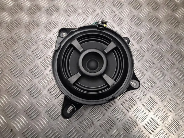 Haut-parleur grave Mercedes-Benz GLE W167 OEM A1678202800 image 2