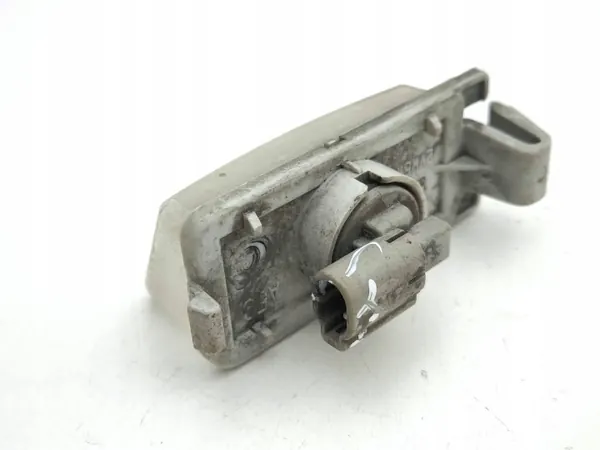 Plaque d'immatriculation Nissan 350Z 2004 OEM 12VW5W image 3