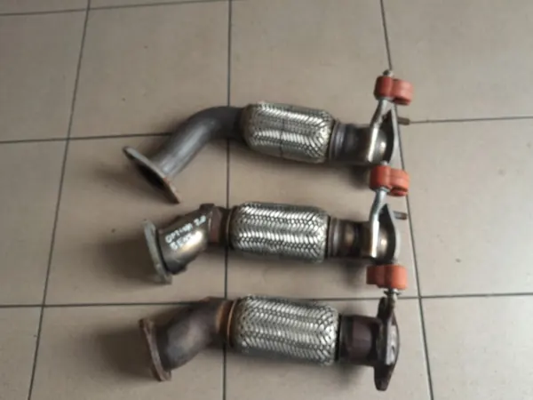 OEM YFC10 SE JUNG R053 Tärinänvaimennin Kia Optimalle image 4