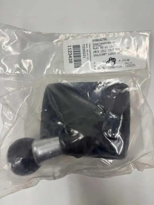 Pomo de mudanças Audi A3 OEM 8V0863278 Usado image 2