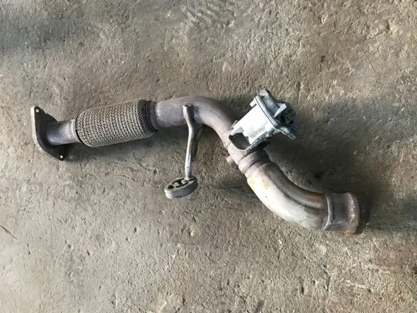 Válvula de escape OEM 147B08010R Mercedes Vito 1.6 CDI image 2