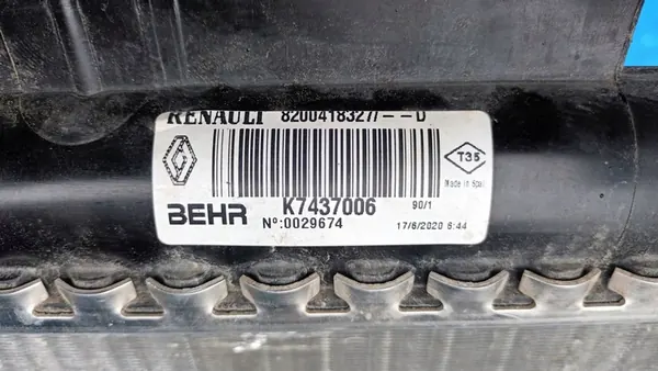 Renault OE 8200418327 Radiador de agua image 3