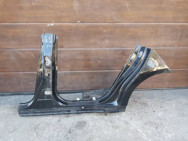 Toyota T27 BOK LEWY SŁUPEK BŁOTNIK Pilier Arrière Gauche image 2