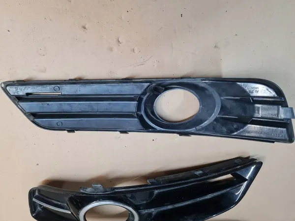 AUDI A3 LIFT 8P0 FRONT BUMPER GRILLE LEFT OEM image 3