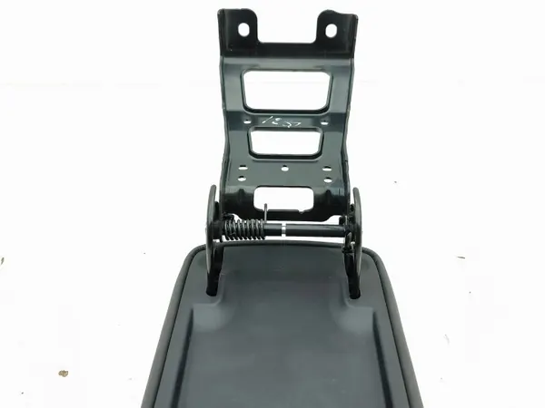 Reposabrazos consola Lexus CT 200H 2012 OEM AMD223014 image 10