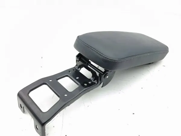 Reposabrazos consola Lexus CT 200H 2012 OEM AMD223014 image 3