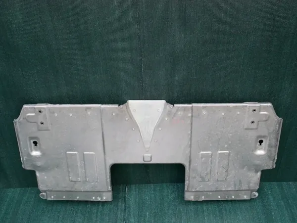 OEM MY83-600E28-AA SSC Schraubenabdeckung hinten für Aston Martin DBX image 2