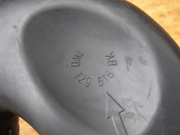 AUDI A3 8P 2.0 TDI Ilmansuodatin 08-12 1K0805971C image 8