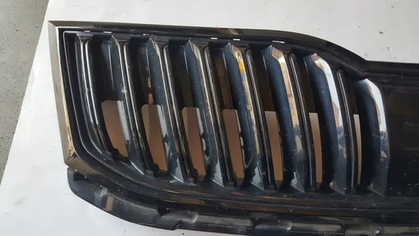 Skoda OE 5E0853653C grille image 4