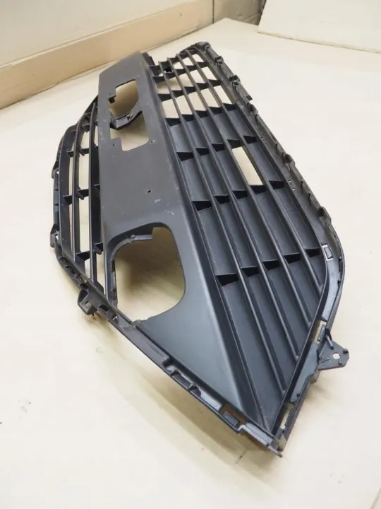 Rejilla del parachoques delantero OEM 53112-0H170 Toyota Aygo II image 6